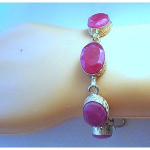 NATURAL RED RUBY GEMSTONE LADYS VINTAGE BRACELET
